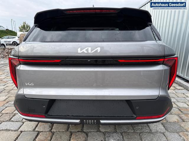 Kia / K4 Sportswagon / Silber / / / , Beispielbilder, ggf. teilweise mit Sonderausstattung