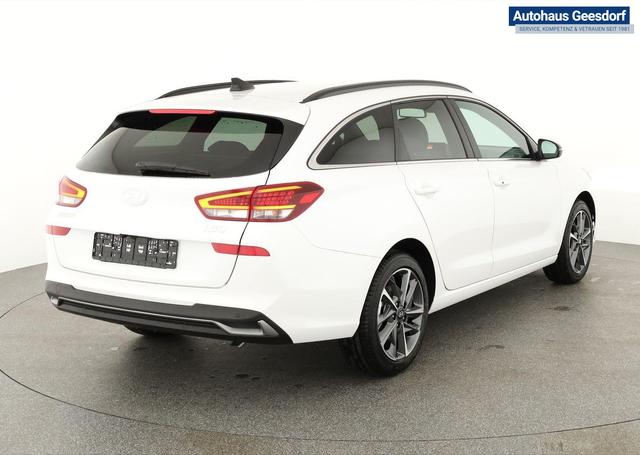 Hyundai i30 Kombi 1.0 T-GDI DCT Family, Navi, ACC, Side, Winter, 17-Zoll, Klimaautomatik 