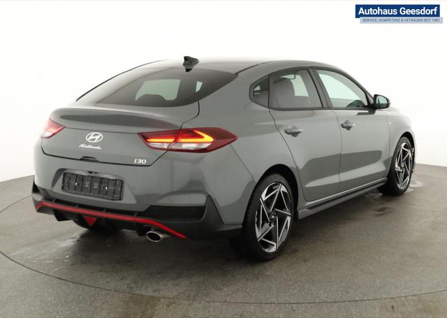 Hyundai i30 N Line 1.5 T-GDI DCT Fastback N-LINE, Navi, 18-Zoll, Kamera, LED, Winter 