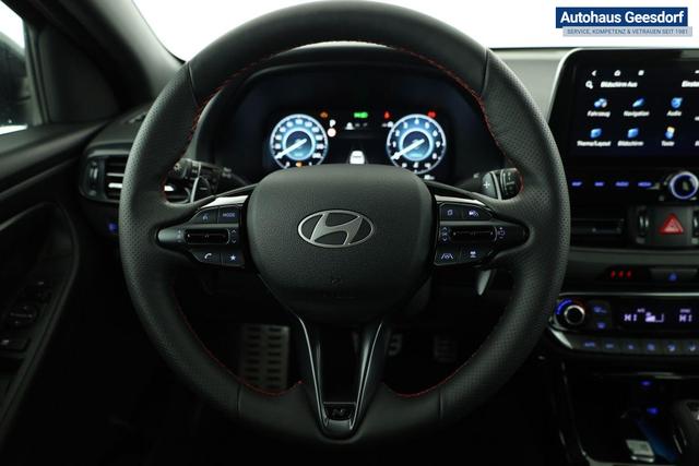Hyundai i30 N Line 1.5 T-GDI DCT Fastback N-LINE, Navi, 18-Zoll, Kamera, LED, Winter 