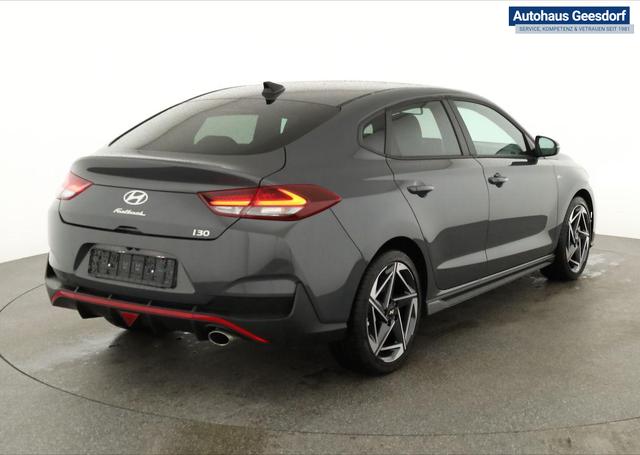 Hyundai i30 N Line 1.5 T-GDI DCT Fastback N-LINE, Navi, 18-Zoll, Kamera, LED, Winter 