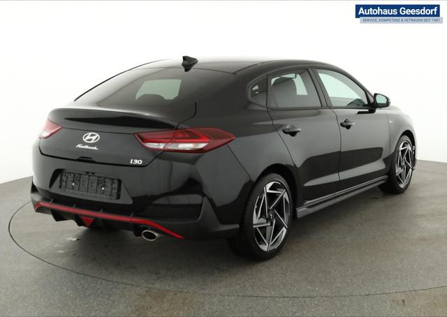 Hyundai i30 N Line 1.5 T-GDI DCT Fastback N-LINE, Navi, 18-Zoll, Kamera, LED, Winter 