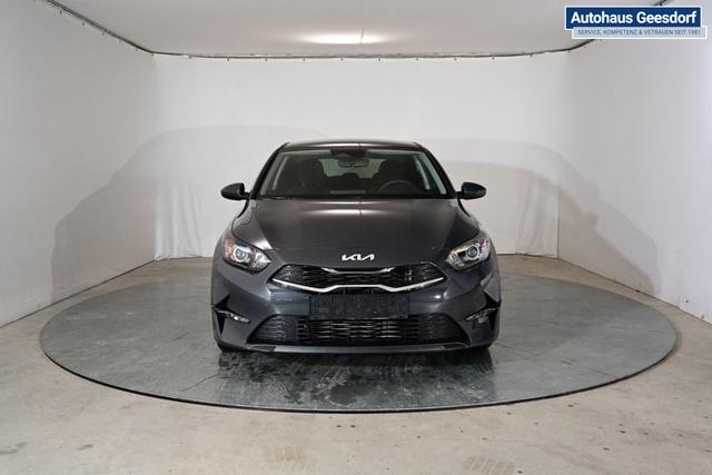 Kia Ceed Silver 1.5 T-GDI 6-Gang 