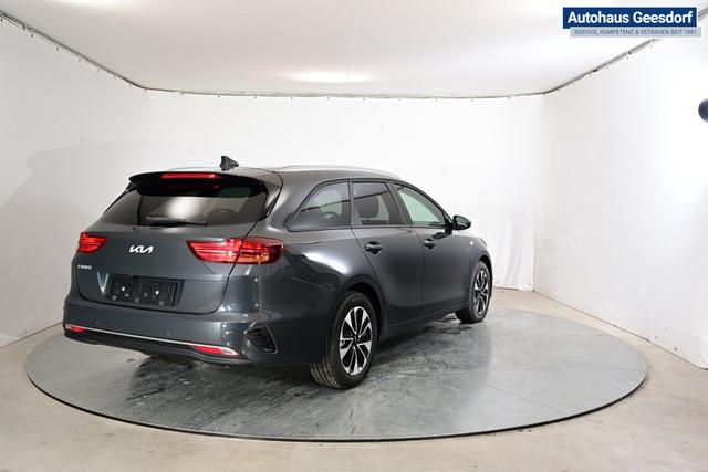 Kia Ceed Sportswagon Silver 1.5 T-GDI 6-Gang 