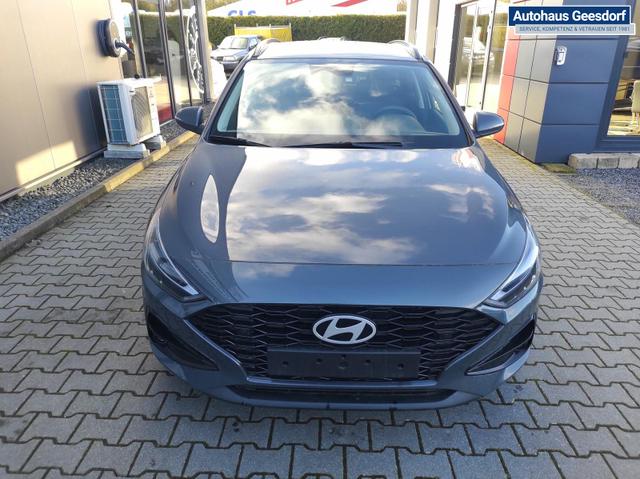 Hyundai i30 Kombi Smart SW Family*LED*Navi*Shzg*Lhzg*PDC*Cam*16Zoll* 