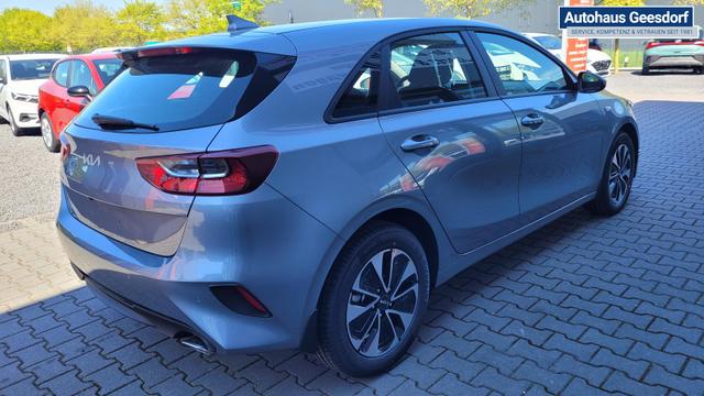 Kia Ceed SPIN 1.5 Spin*Navi*Shzg*Lhzg*PDC*Cam*16Zoll* 