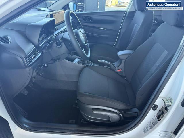 Hyundai i20 6 MT 100 PS 1.0 T-GDI mHEV Comfort Smart / PDC m.Kamera Tempom./ Carplay ALU16 