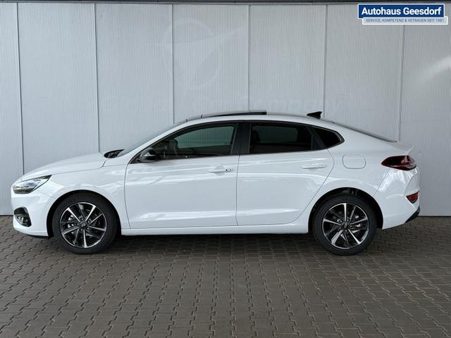 Hyundai i30 Fastback Go Plus 1.5 TGDI 48V DCT / Panoramadach ACC Sitz + Lenkradheizung LED Keyless Alu 17" 
