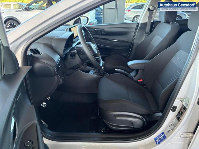 Hyundai BAYON Premium 1.2 MPI / Navi Sitz + Lenkradheizung Rückfahrkamera Tempomat Klimaautomatik Alu 16" 