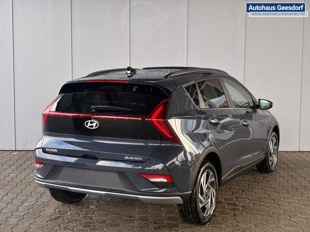 Hyundai BAYON Premium Sky 1.0 T-GDI 100 PS 48V 7DCT / Keyless ACC Soundsystem BOSE Sitz + Lenkradheizung LED Navi PDC V&H Kamera Totwinkel Alu 16" 