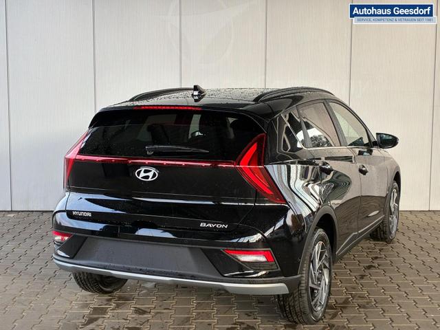 Hyundai BAYON Premium 1.0 T-GDI 100 PS 48V 7DCT / Keyless ACC Soundsystem BOSE Sitz + Lenkradheizung LED Navi PDC V&H Kamera Totwinkel Alu 16" 