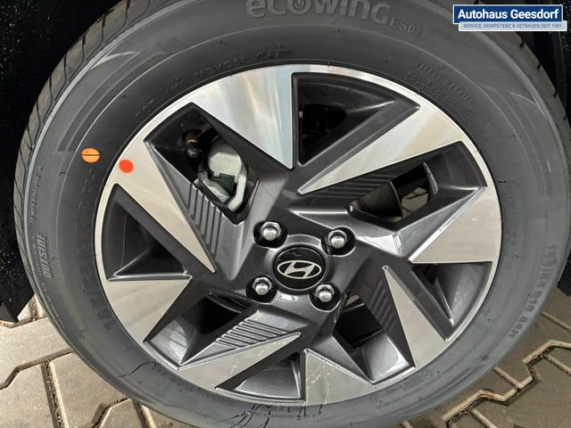 Hyundai i10 Advance 1.2 GDI Automatik / Rückfahrkamera Sitz + Lenkradheizung Navi Alu 15" 