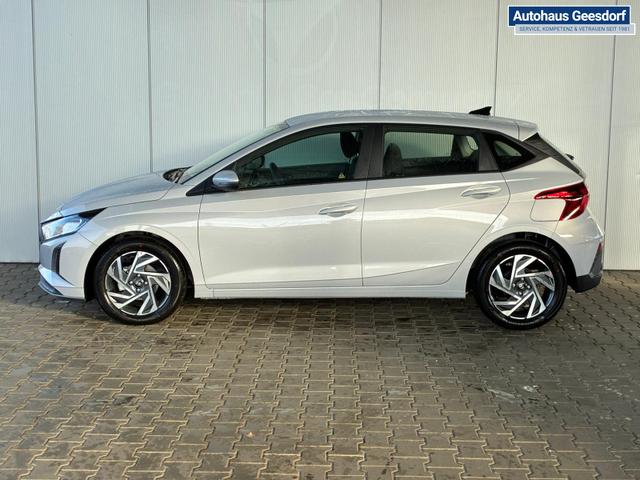 Hyundai i20 1.2 MPI 5MT Comfort / Navi Carplay Rückfahrkamera Tempomat Alu 16" 