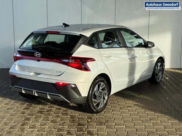 Hyundai i20 1.2 MPI 5MT Comfort / Navi Carplay Rückfahrkamera Tempomat Alu 16" 