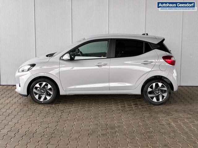 Hyundai i10 Advance 1.2 GDI Automatik / Rückfahrkamera Sitz + Lenkradheizung Navi Alu 15" 