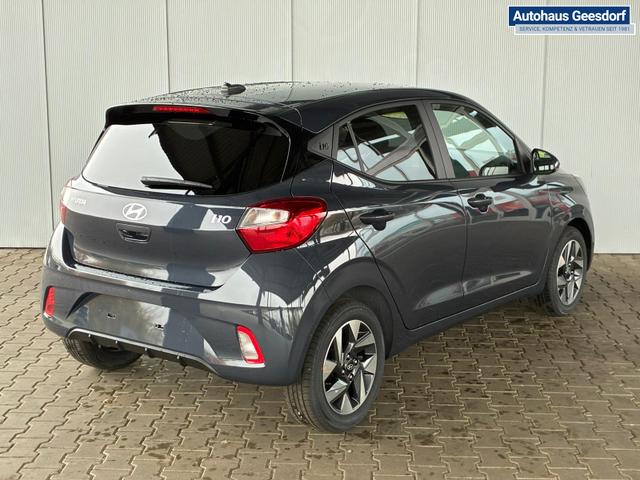 Hyundai i10 Advance 1.2 GDI Automatik / Rückfahrkamera Sitz + Lenkradheizung Navi Alu 15" 