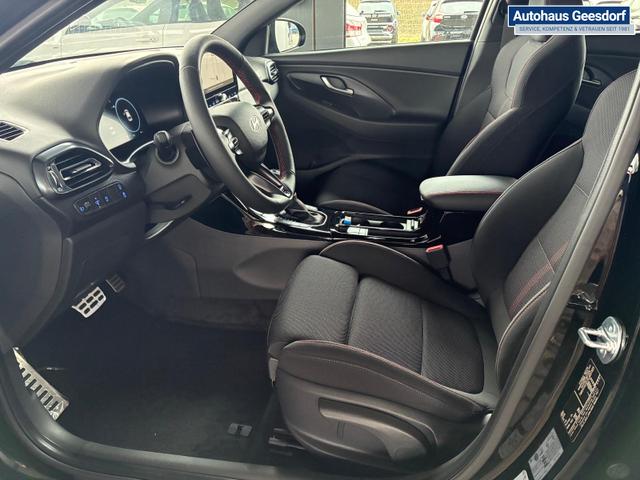 Hyundai i30 N-Line Fastback DCT 1.5 T-GDI mHev / Navi ACC Sitz & Lenkradheizung LED Alu 18" 