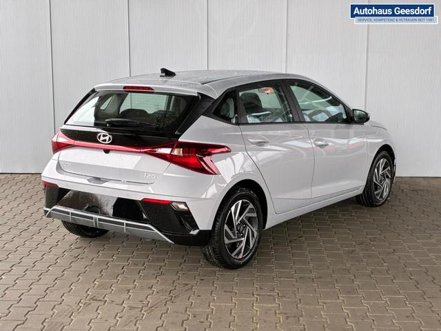 Hyundai i20 Comfort+ 1.0 T-GDI 6MT / Navi PDC m. Kamera ALU 16 