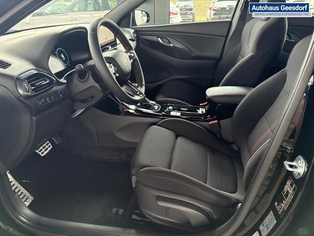 Hyundai i30 N-Line Fastback DCT 1.5 T-GDI mHev / Navi ACC Sitz & Lenkradheizung LED Alu 18" 