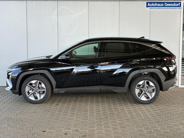 Hyundai TUCSON E-Motion 1.6 T-GDI 2WD 48V DCT / Panoramadach ACC Sitz + Lenkradheizung LED Navi PDC V&H Kamera Alu 18" 