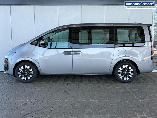 Hyundai Staria Luxury 1.6 T-GDi HEV 2WD 7-Sitzer / ACC 360&deg; Kam. Pano 4x Shz Elek. Klappe + Schiebet&uuml;r 