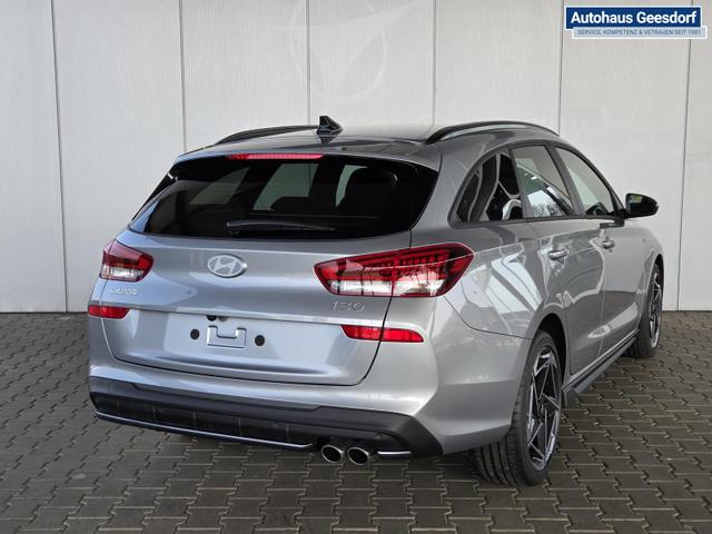 Hyundai i30 Kombi N-Line 1.5 T-GDI mHev DCT / Navi ACC Sitz & Lenkradheizung LED Alu 18" 