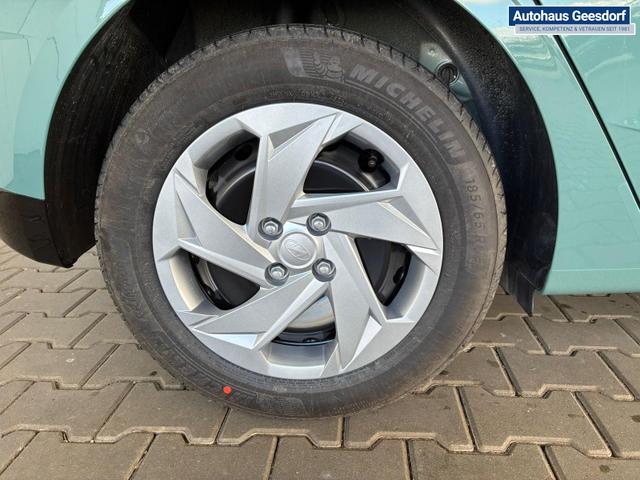 Hyundai i20 Comfort 1.0 T-GDi 7DCT / Navi Tempomat Sitz + Lenkradheizung PDC Hinten mit Kamera 