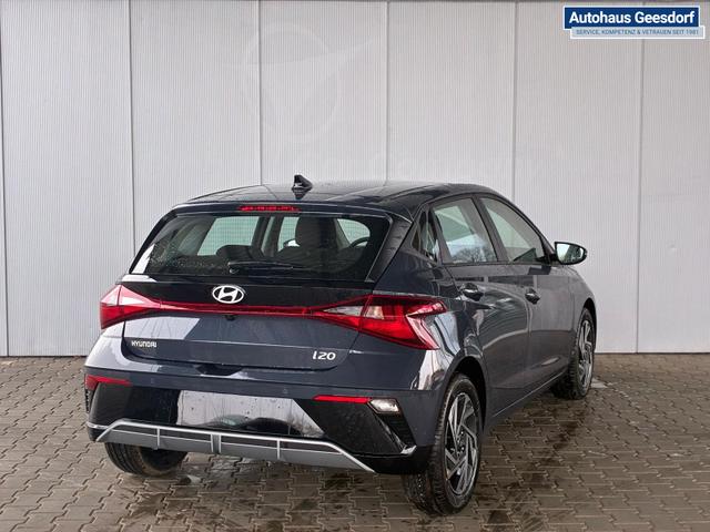 Hyundai i20 Comfort+ 1.0 T-GDI 6MT / Navi PDC m. Kamera Alu 16" 