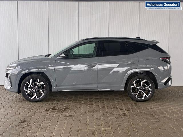 Hyundai TUCSON HEV 2WD N-Line X Pano / MY27 Panoramadach Head-Up 360&deg; Kam. ACC Sitz + Lenkradheiz. Sitzbel&uuml;ftung Alu 19" 