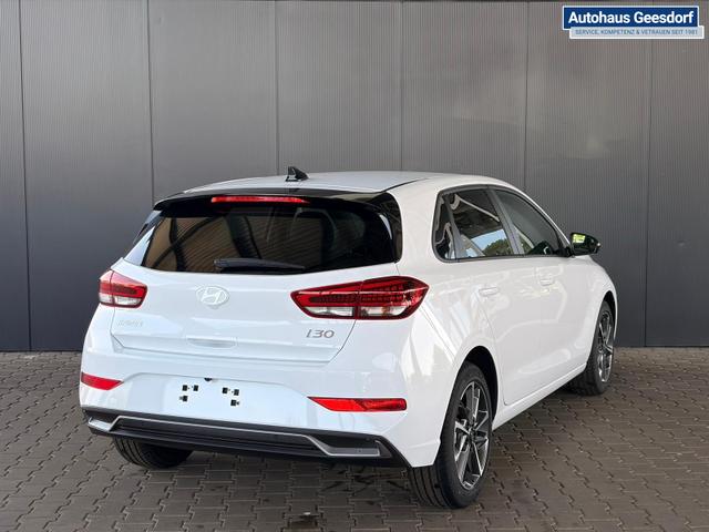Hyundai i30 Comfort Plus 1.0 T-GDI Navi / PDC V+H mit Kamera Shz Vorne LED Alu 17'' 