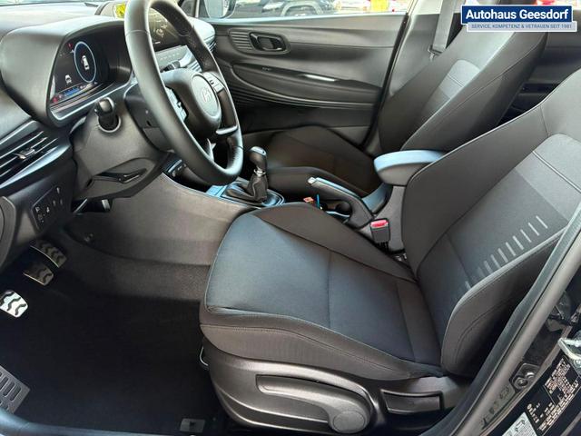 Hyundai BAYON Comfort Plus 1.2 MPI / Sitz + Lenkradheizung PDC V&H Kamera LED Tempomat Keyless Alu 16" 