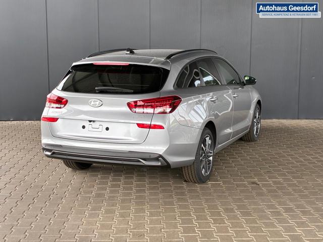 Hyundai i30 Kombi Comfort Plus 1.0 TGDI DCT / Navi Sitz + Lenkradheizung PDC V&H Kamera LED Alu 17" 