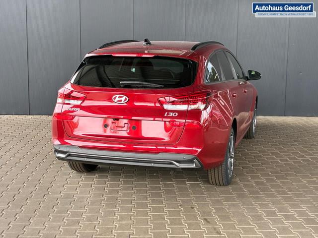 Hyundai i30 Kombi Comfort Plus 1.0 TGDI DCT / Navi Sitz + Lenkradheizung PDC V&H Kamera LED Alu 17" 