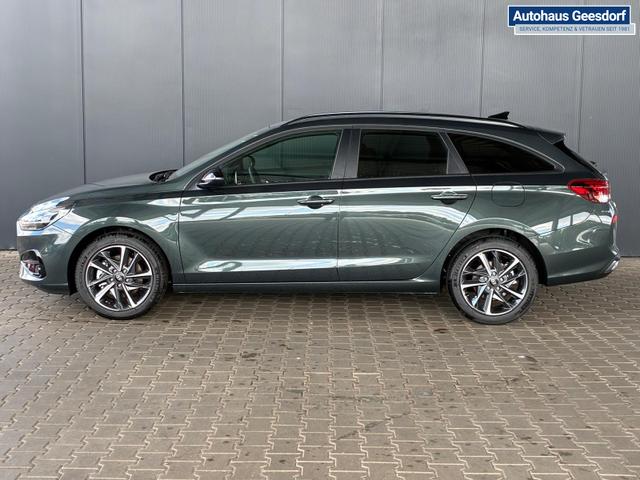 Hyundai i30 Kombi Comfort Plus 1.0 TGDI DCT / Navi Sitz + Lenkradheizung PDC V&H Kamera LED Alu 17" 