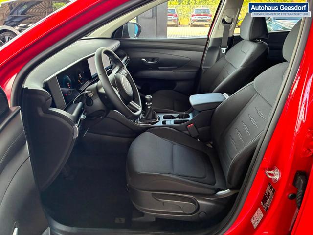 Hyundai TUCSON NX4 Pure 1.6 T-GDI 2WD 48V / Sitz + Lenkradheiz. LED Tempomat Alu 17" 