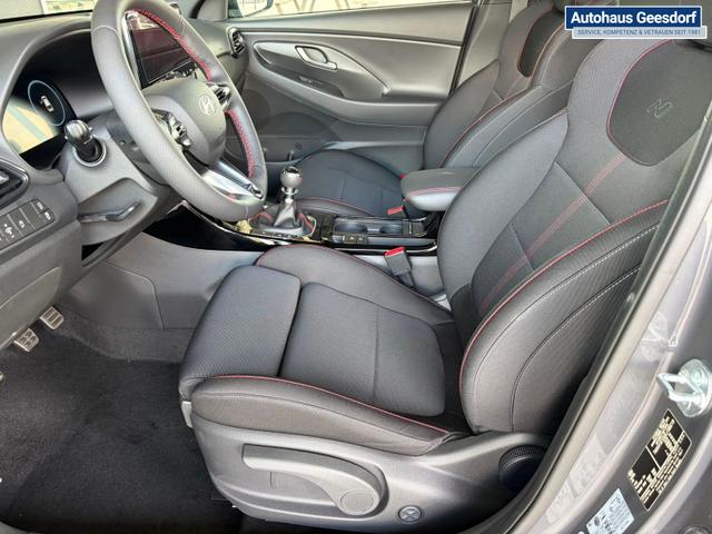 Hyundai i30 Kombi N-Line 1.5 T-GDI 48V / Navi PDC V&H + Kamera Sitz Lenkradheizung LED Alu 18" 