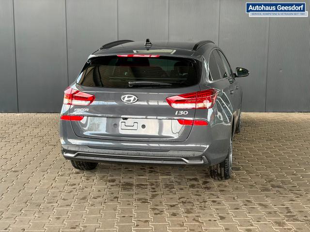 Hyundai i30 Kombi Comfort Plus 1.0 TGDI DCT/ Navi / Sitz + Lenkradheizung PDC V&H Kamera LED Alu 17" 