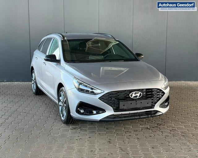 Hyundai i30 Kombi Comfort Plus 1.0 TGDI DCT Navi/ Adaptiver Tempomat/ Totwinkel Assistent/ Alu 17" 