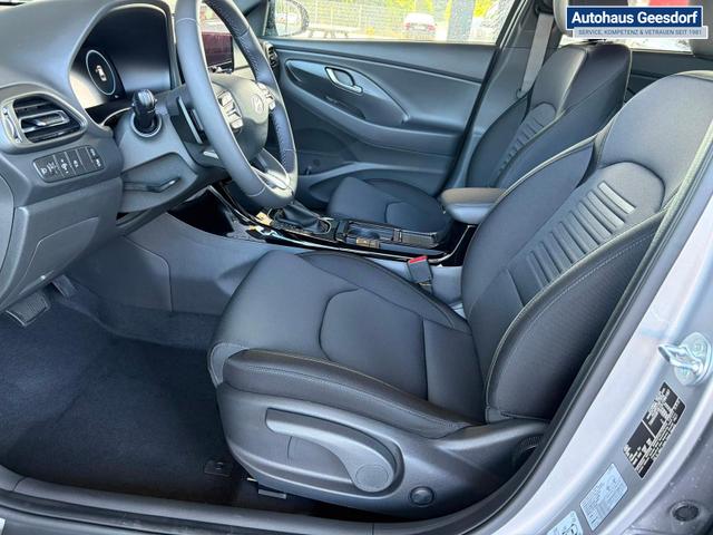 Hyundai i30 Kombi Comfort Plus 1.0 TGDI DCT Navi/ Adaptiver Tempomat/ Totwinkel Assistent/ Alu 17" 