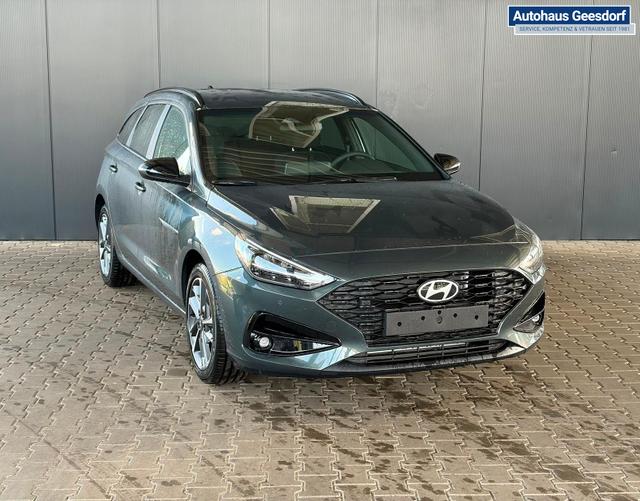 Hyundai i30 Kombi Comfort Plus 1.0 TGDI DCT Navi/ Adaptiver Tempomat/ Totwinkel Assistent/ Alu 17" 