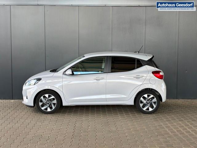 Hyundai i10 MPI 1.0 63PS Comfort / CarPlay Navi Kamera Tempomat Alu 15'' 