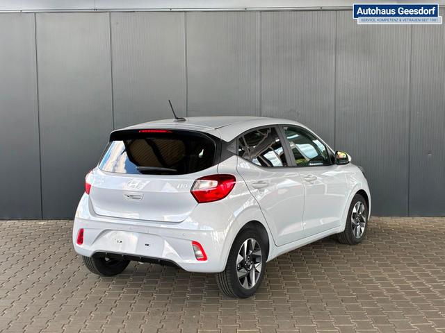 Hyundai i10 MPI 1.0 63PS Comfort / CarPlay Navi Kamera Tempomat Alu 15'' 