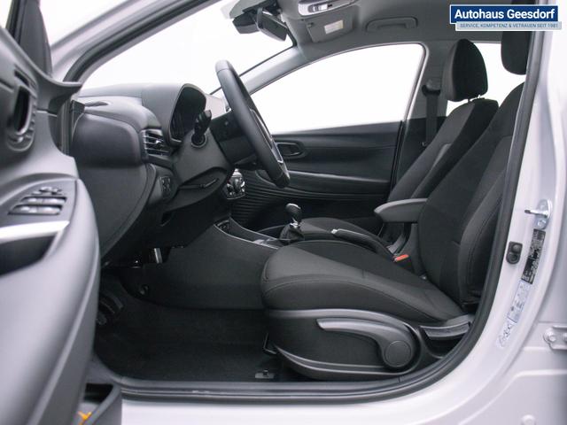 Hyundai i20 1.2 MPI 5MT Comfort / Navi PDC Hinten + Kamera Tempomat Alu 16'' 