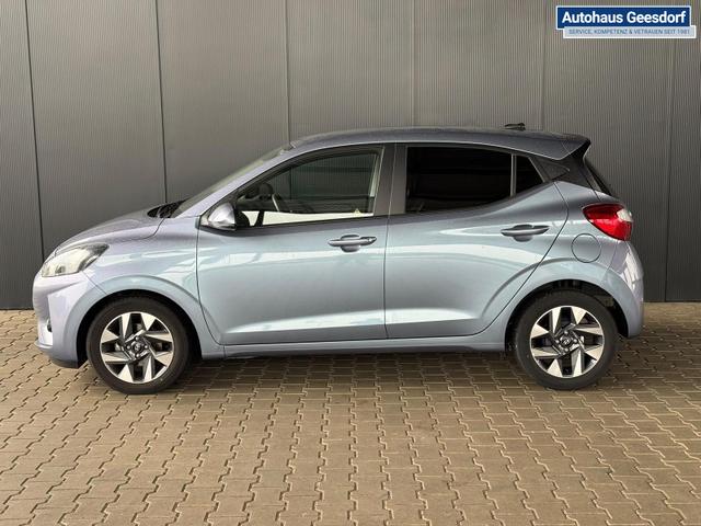 Hyundai i10 MPI 1.0 63PS Comfort / CarPlay Navi Kamera Tempomat Alu 15'' 