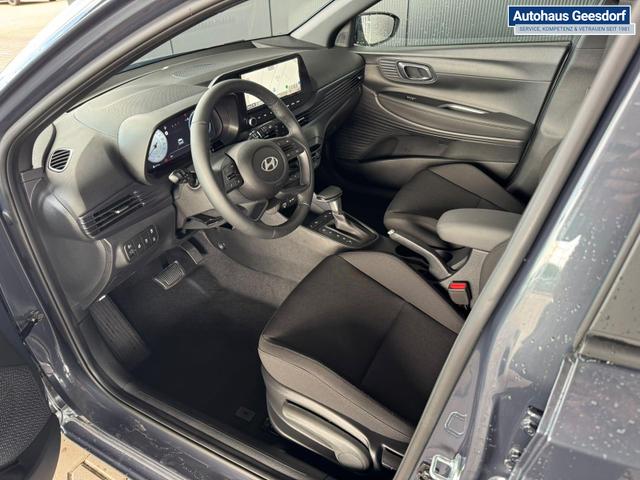 Hyundai i20 Black-Line STYLE 1,0 T-GDi 7-DCT / Navi Tempomat Spurhalteassistent Kamera Sitz + Lenkradheizung LED 