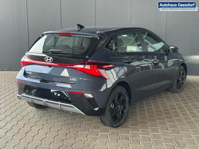 Hyundai i20 Go Plus! 1.0 T-GDI 90PS 7-DCT / Navi Spurhalteassistent /Tempomat Kamera Sitz + Lenkradheizung Alu 16'' 