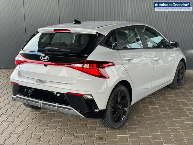 Hyundai i20 Go Plus! 1.0 T-GDI 90PS 7-DCT / Navi Spurhalteassistent /Tempomat Kamera Sitz + Lenkradheizung Alu 16'' 