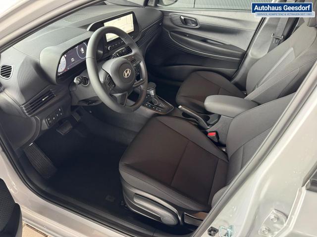 Hyundai i20 Go Plus! 1.0 T-GDI 90PS 7-DCT / Navi Spurhalteassistent /Tempomat Kamera Sitz + Lenkradheizung Alu 16'' 