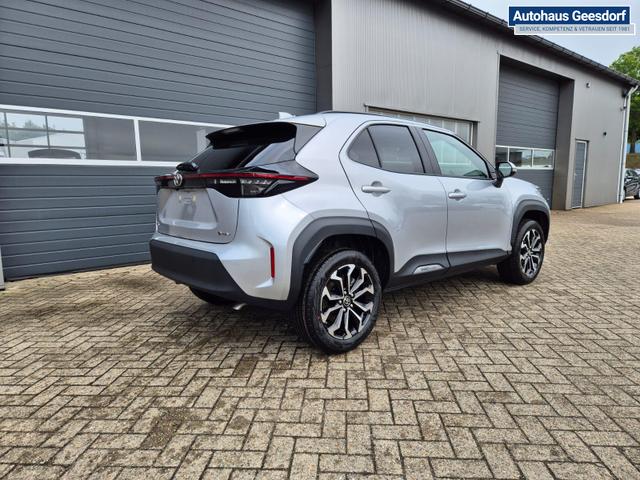 Toyota Yaris Cross 1.5VVT-iE 130PS Automatik Teamplayer Klimaautomatik Sitzheizung Lenkradheizung PDC v+h Rückf.Kamera 17-LM abged.Scheiben 2xKeyless DAB+ Bluetooth Touchscreen Apple CarPlay Android Auto 