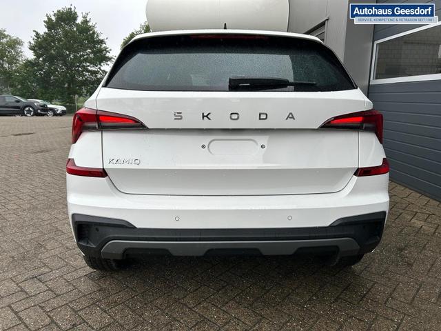 Skoda Kamiq 1.0 TSI 115PS DSG Selection Matrix-LED Sitzheizung Garantieverlängerung Klimaautomatik Parksensoren Skoda-Radio drahtlos Apple CarPlay + Android Auto Digital Cockpit Tempomat abg.Scheiben 